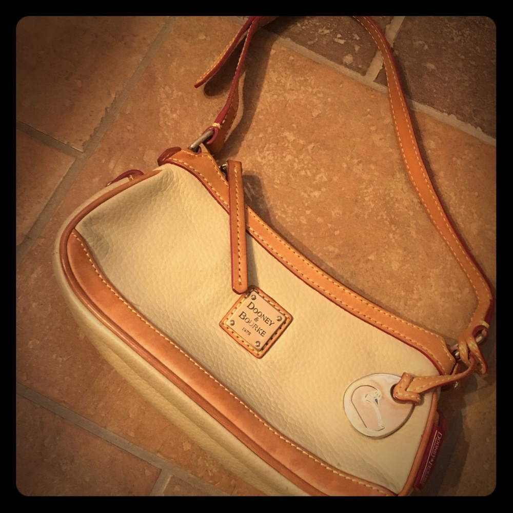 Dooney & Bourke Small Purse